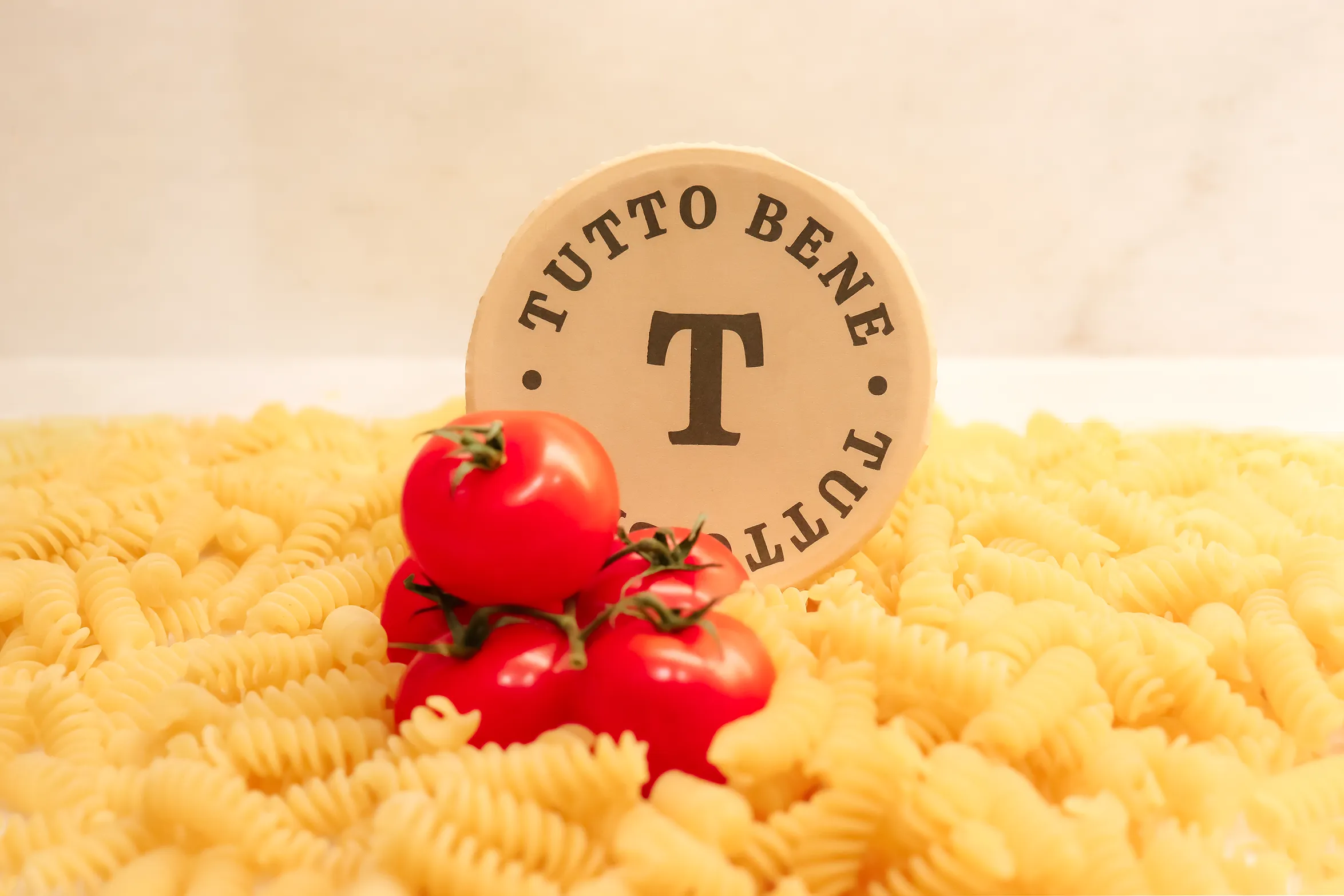 Fusilli Pasta  and fresh Tomatoes | Tutto Bene Cups
